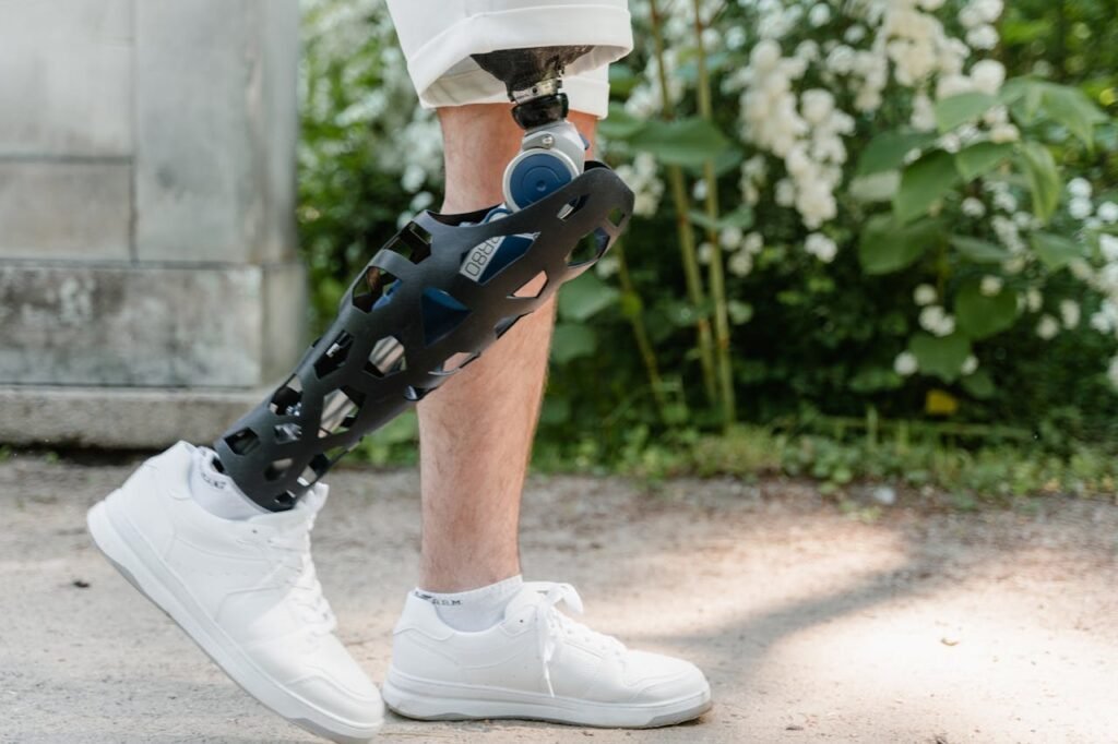 Learn about different types of prosthetic hands and find the perfect fit for your functional and personal preferences.