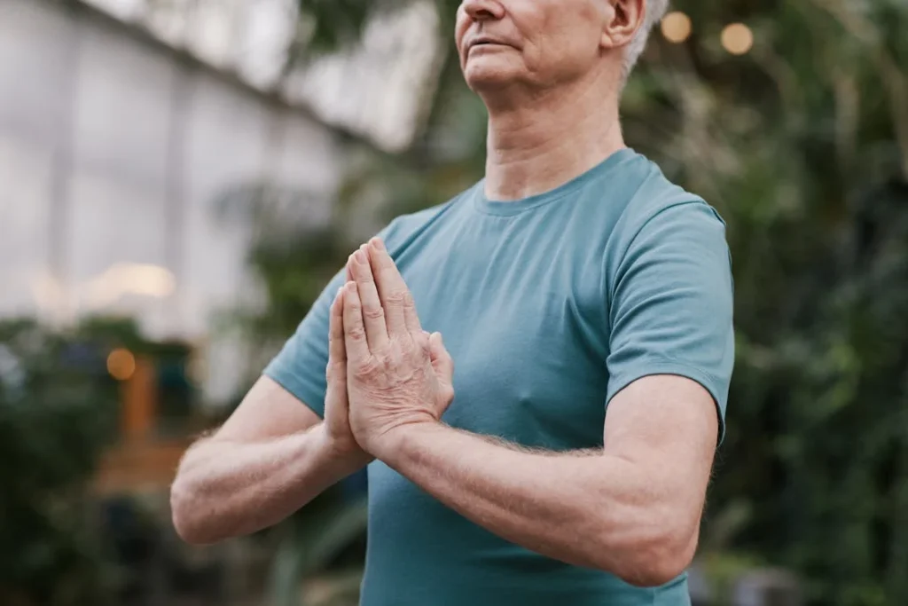 The emotional impact of an amputation can be just as difficult as the physical recovery. Many amputees experience a wide range of emotions, including grief, frustration, anger, and sadness.