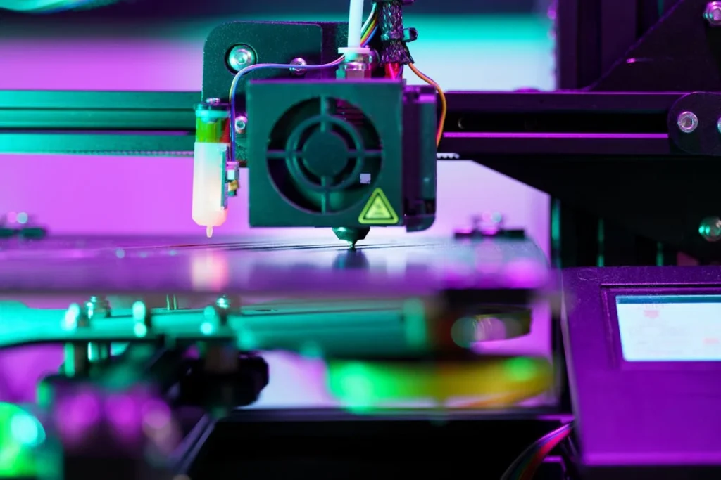One of the most significant benefits of 3D printing in prosthetics is its potential to make high-performance sports limbs more affordable and accessible.