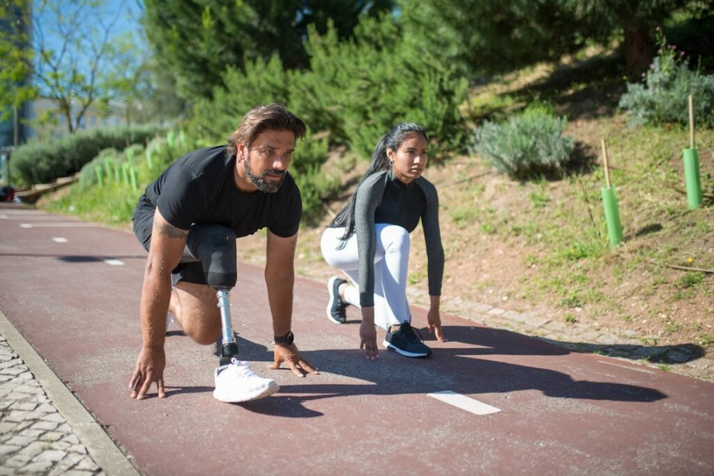 Running a marathon is not just about endurance—it’s also about strength. Since running with a blade puts different demands on the body, targeted strength training is essential for maintaining balance, preventing injuries, and improving overall performance.