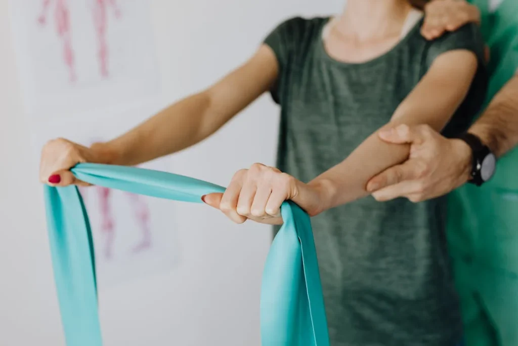 While the type of prosthetic a person uses can influence their emotional well-being, one of the most critical factors in psychological adjustment is rehabilitation.