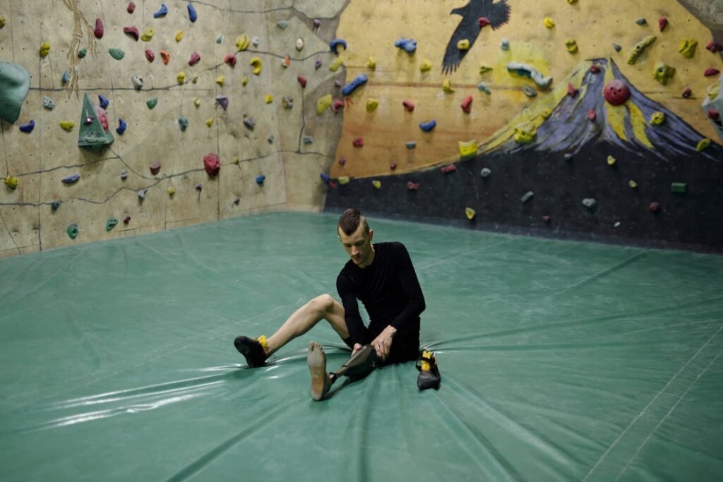 Taking care of your sports prosthetic limb starts with daily cleaning. Since sports involve intense physical activity, sweat and dirt can quickly build up on your prosthetic, leading to discomfort, skin irritation, and even unpleasant odors.