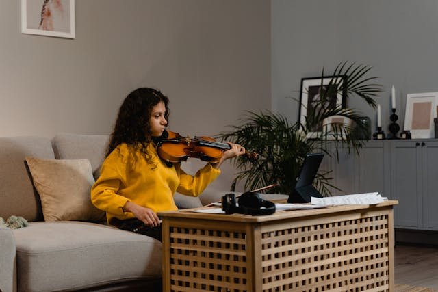 Tanya, a 9-year-old from Lucknow, always dreamed of playing the violin.