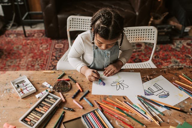 Zoya, a bright and cheerful 7-year-old from Mumbai, lost her right hand in an accident at the age of four.