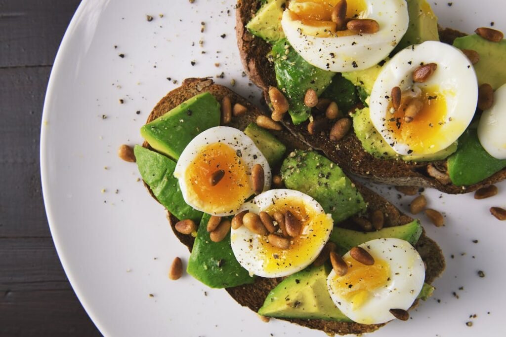 Choosing the right foods can have a major impact on pain levels, recovery, and overall health after an amputation. The body thrives on nutrients that help it repair tissues, reduce inflammation, and keep nerves functioning properly.